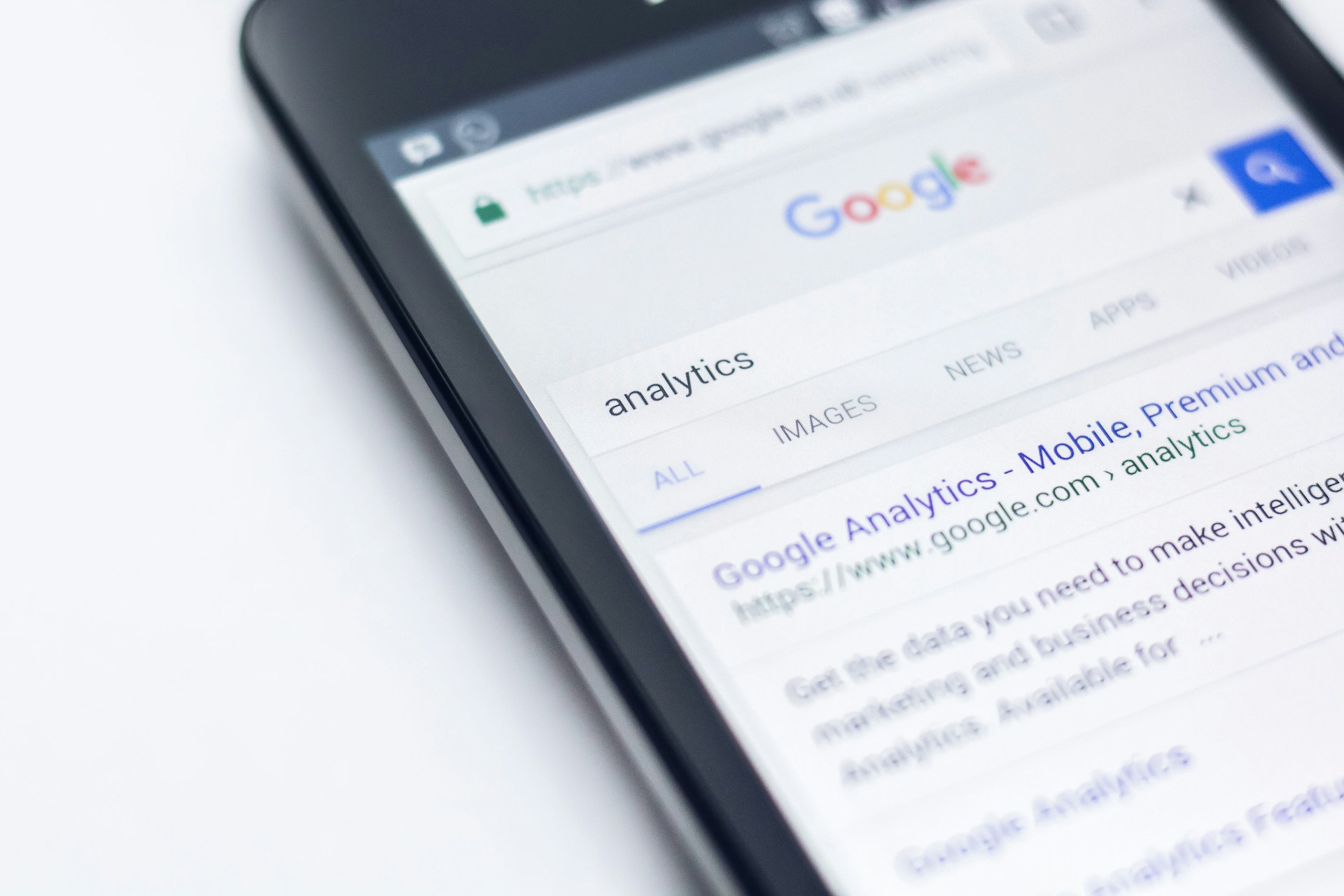The Ultimate Guide to SEO in 2025: Dominate your industry and drive business growth